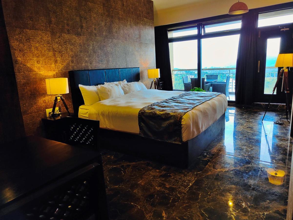 Hotel Acropolis Шиллонг Экстерьер фото