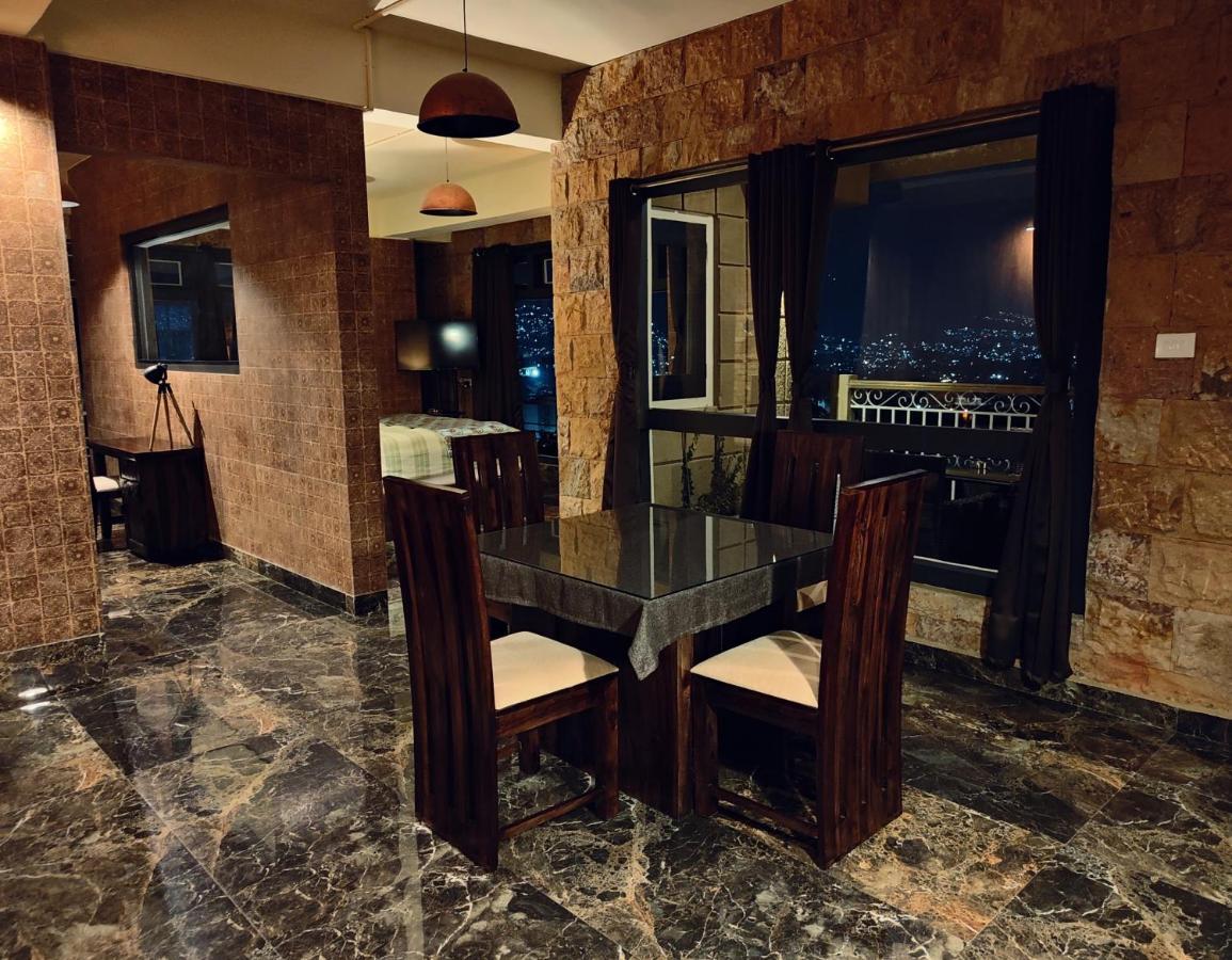 Hotel Acropolis Шиллонг Экстерьер фото